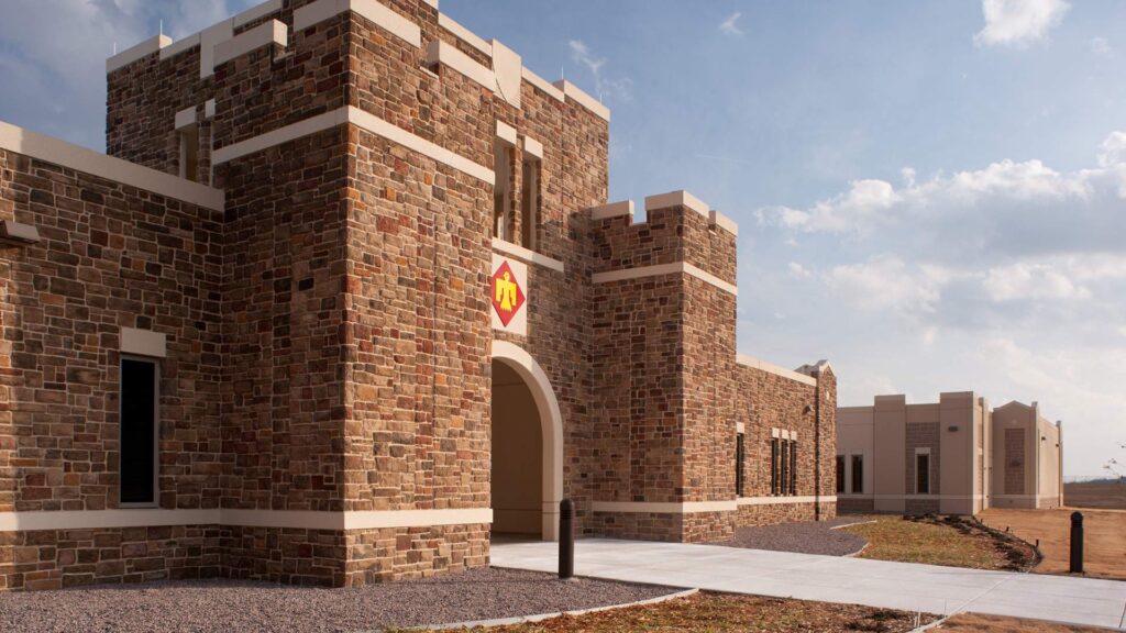Exterior photo of front entry to Armed Forces Reserve Center